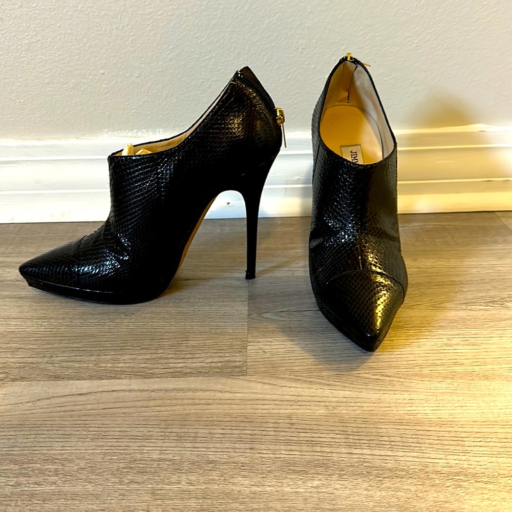 Jimmy Choo Snake Skin Black Heels - Size 39